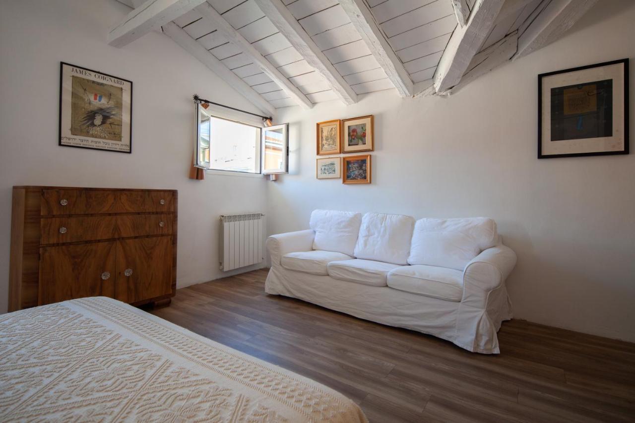 Serravallo'S Apartments Big ตรีเอสเต ภายนอก รูปภาพ