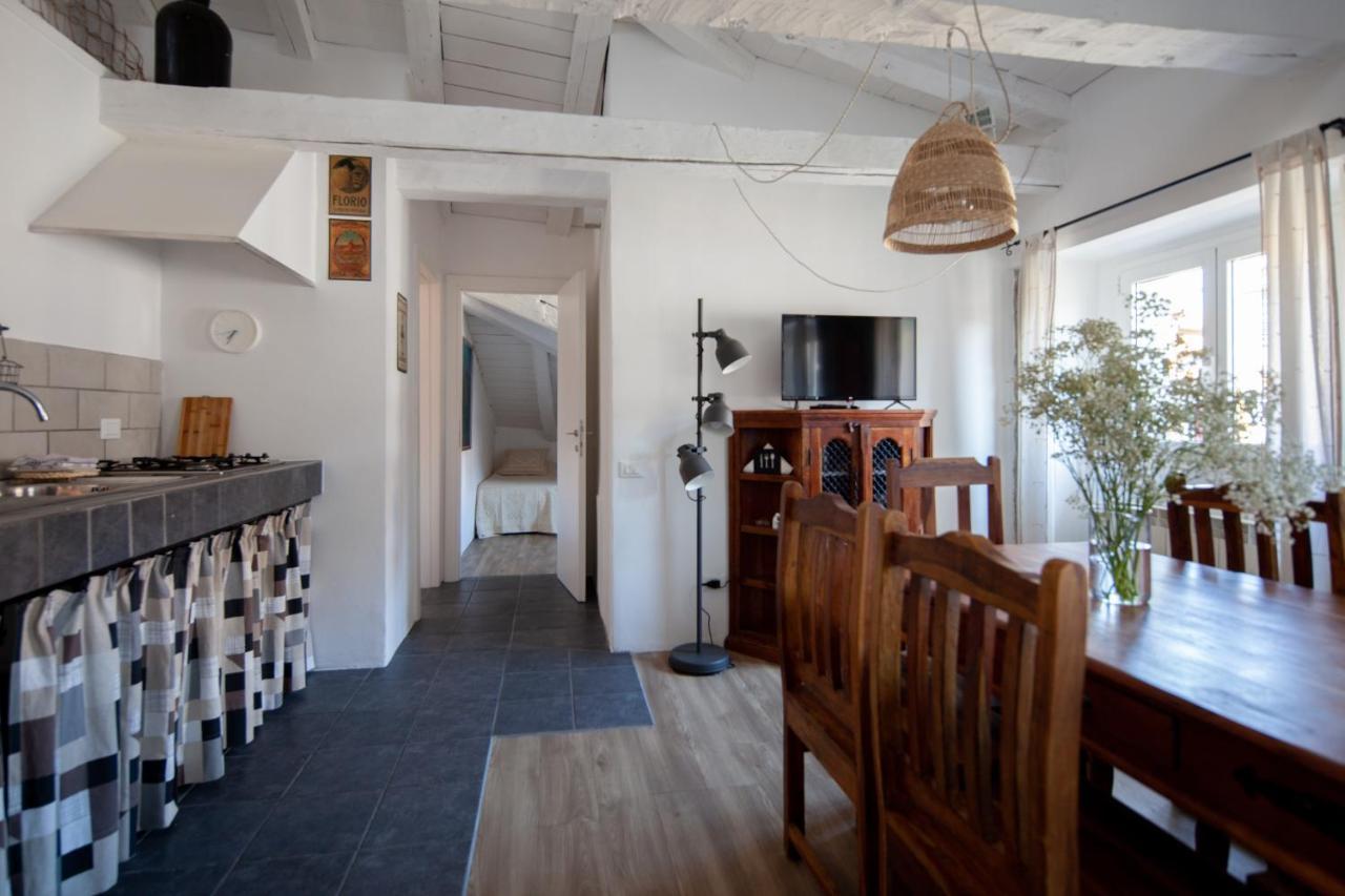 Serravallo'S Apartments Big ตรีเอสเต ภายนอก รูปภาพ
